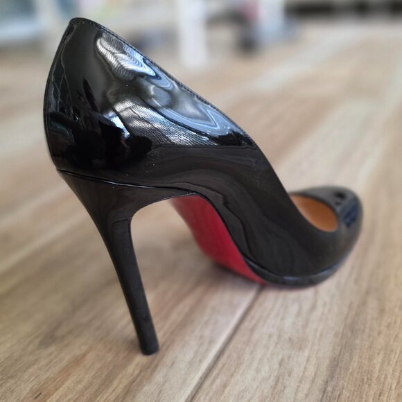 Christian Louboutin Simple Black Patent Leather Pumps Eur. 35.5 - Picture 9 of 12